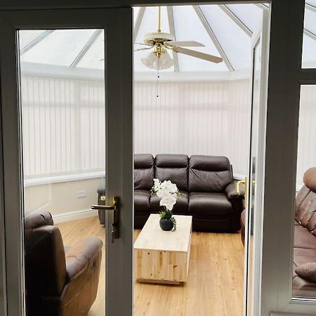 5-Bedroom Cottage In Healing, Grimsby Eksteriør bilde
