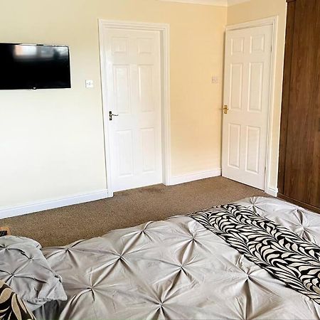 5-Bedroom Cottage In Healing, Grimsby Eksteriør bilde