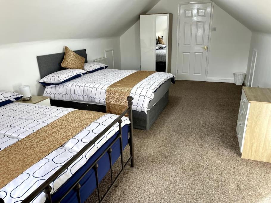 5-Bedroom Cottage In Healing, Grimsby Eksteriør bilde