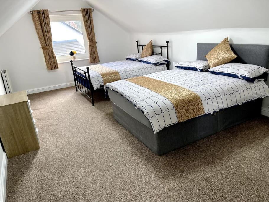5-Bedroom Cottage In Healing, Grimsby Eksteriør bilde