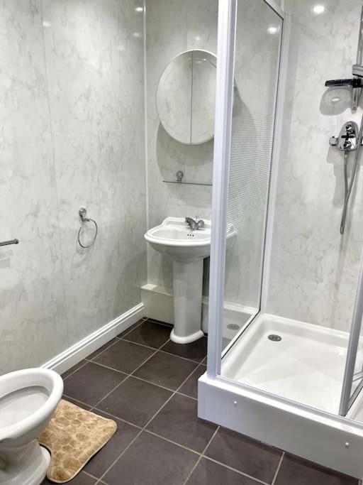 5-Bedroom Cottage In Healing, Grimsby Eksteriør bilde