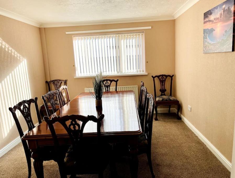 5-Bedroom Cottage In Healing, Grimsby Eksteriør bilde